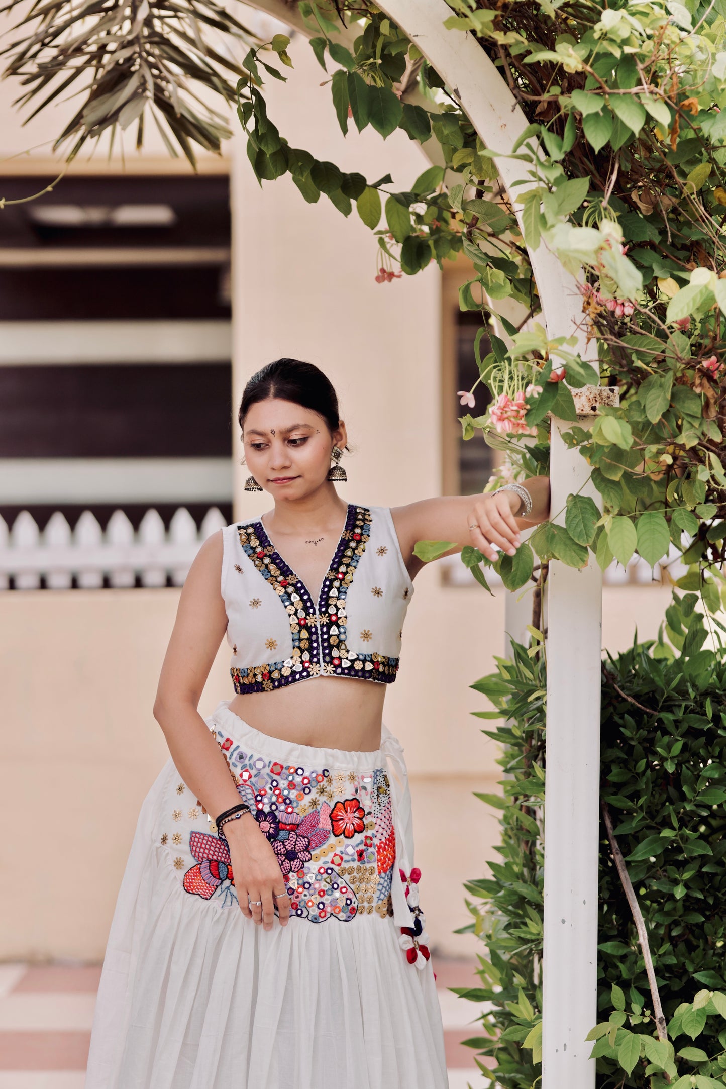 Gulnaar Lehenga Blouse Set - White