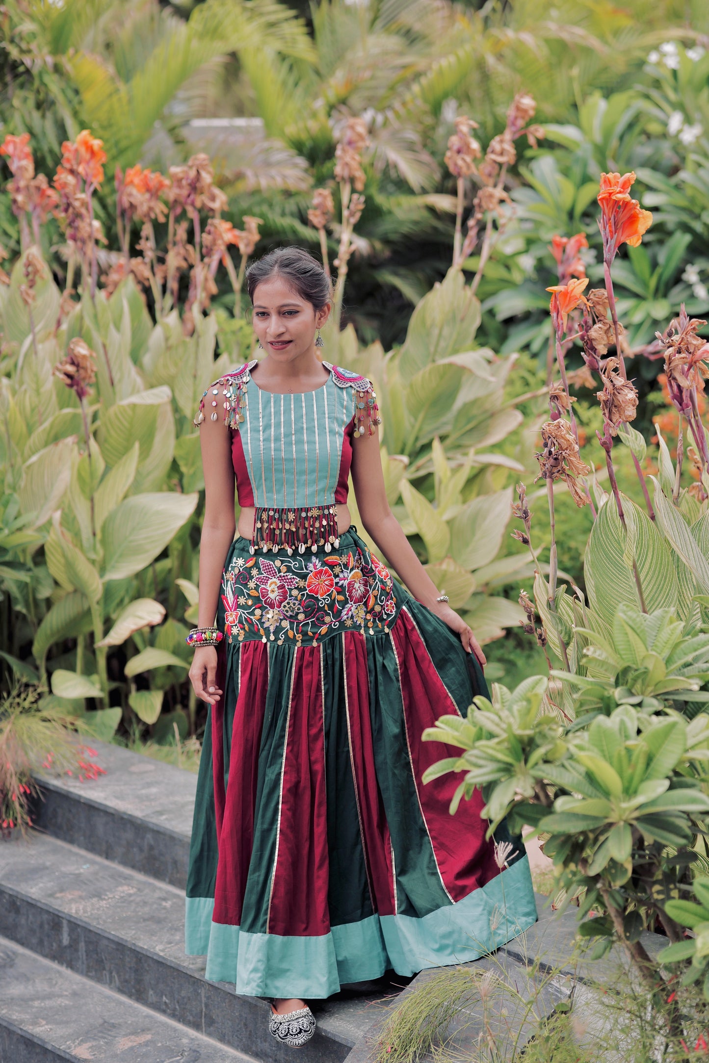 Ruchikka Mulmul Cotton Lehenga Set – Maroon & Green