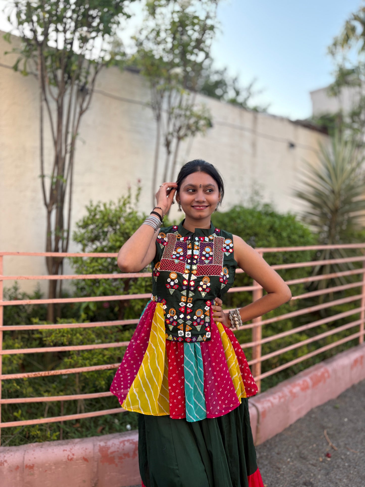 Rangrasiya - Green Yoke Kediyu