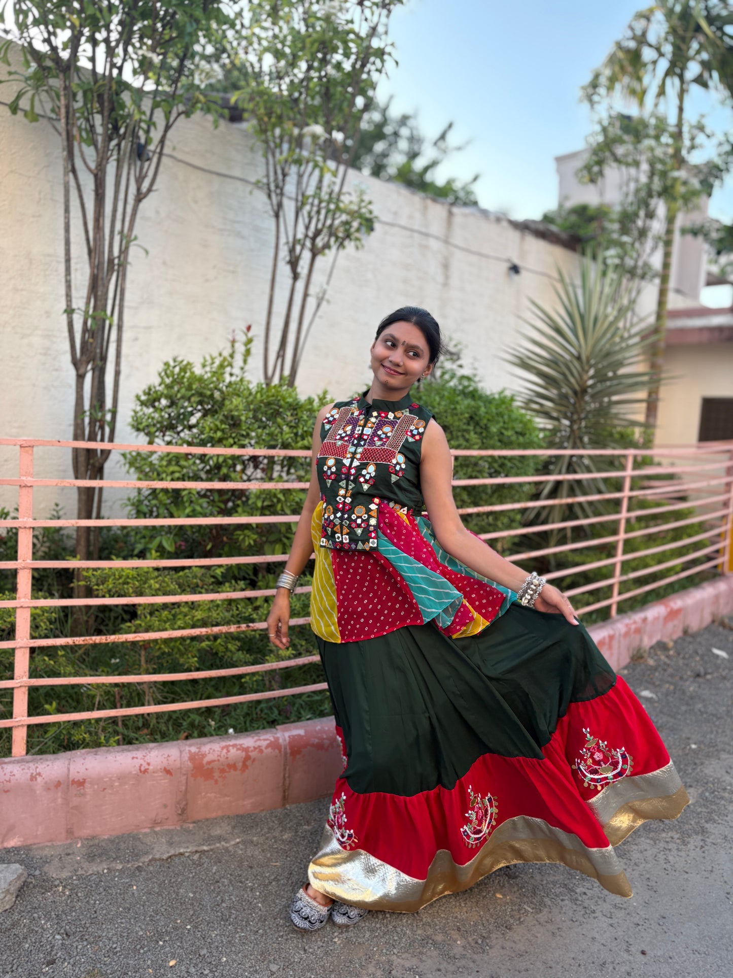 Rangrasiya - Green Yoke Kediyu
