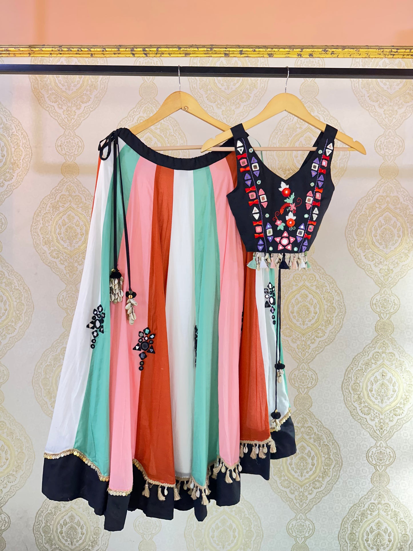 Leher - Lehenga Blouse Set